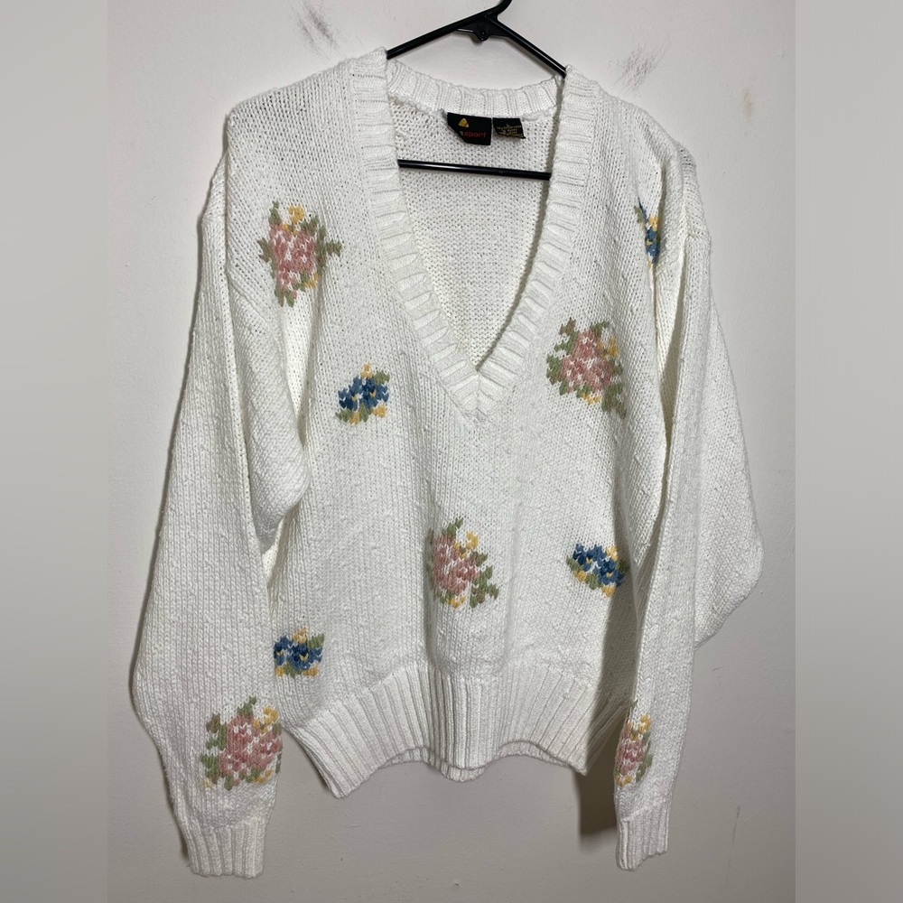 Vintage Size Large White Chunky Knit Deep V Neck Floral Crop Sweater Cottagecore